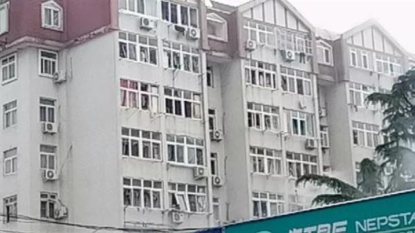 突發(fā)！青島一居民樓發(fā)生爆燃！已造1人死亡，7人受傷！3公里外有震感…